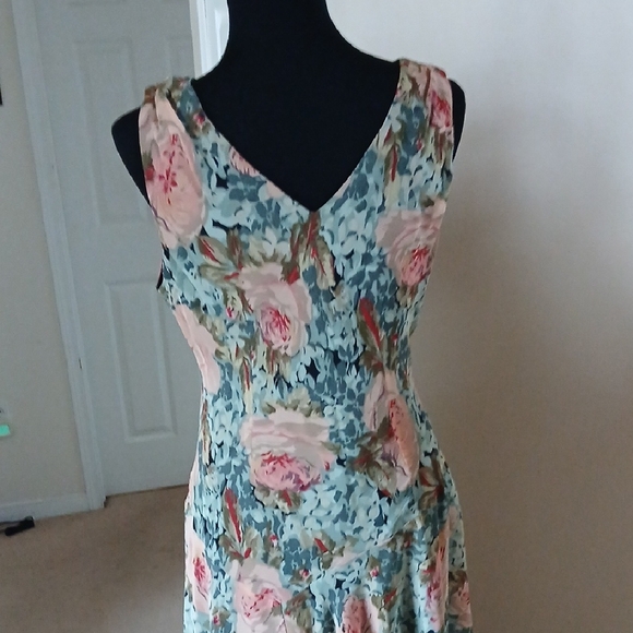 Asymmetrical Floral V-Neck Midi Dress in Teal and Blush - Picture 9 of 14